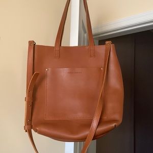 NWOT Portland Leather goods - classic crossbody tote